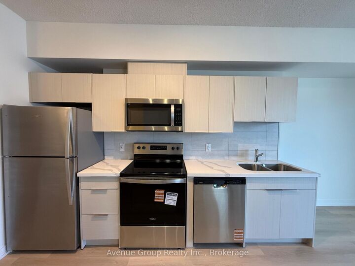 Property Photo:  2825 Jane Street 215  ON M3N 0A8 