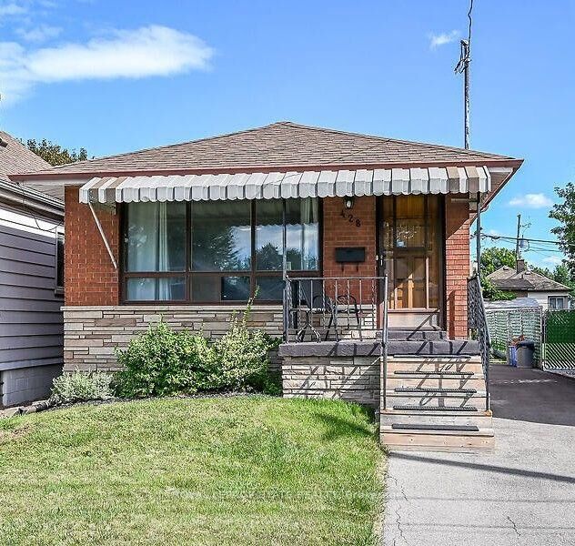 Property Photo:  428 Brunswick Street  ON L8H 6S4 