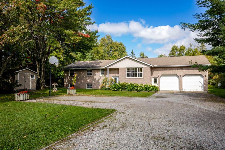 Property Photo:  44 Springdale Drive  ON P1B 8G2 