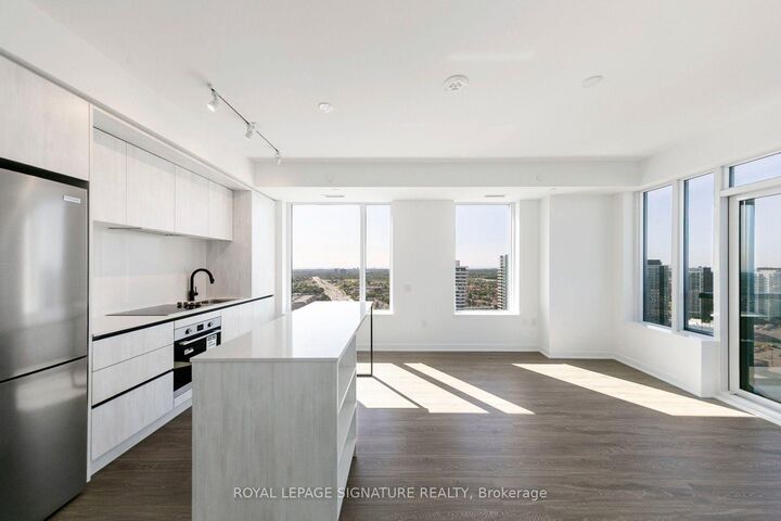 Property Photo:  2495 Eglinton Avenue W 2404  ON L5M 2T2 