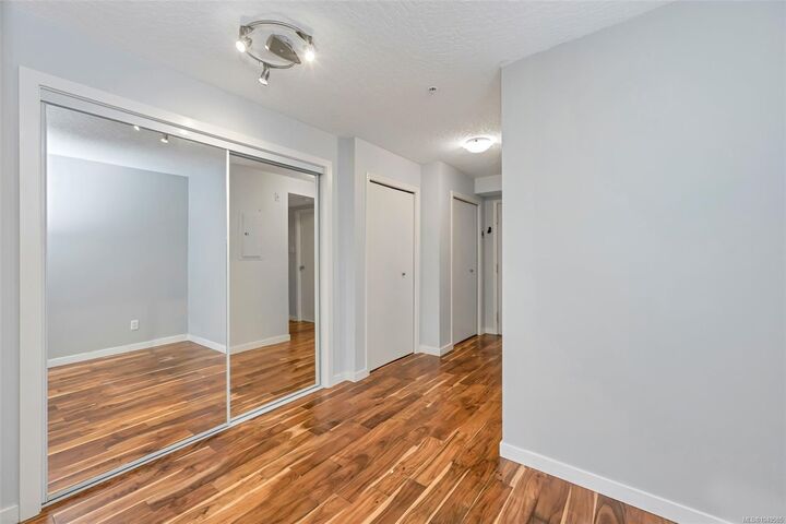 Property Photo:  520 Dunedin St #106  BC V8T 2L6 