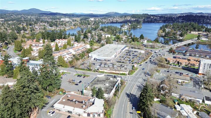 Property Photo:  1506 Admirals Rd #5  BC V9A 7B1 
