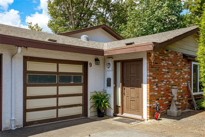 Property Photo:  6172 Alington Rd #9  BC V9L 2E9 