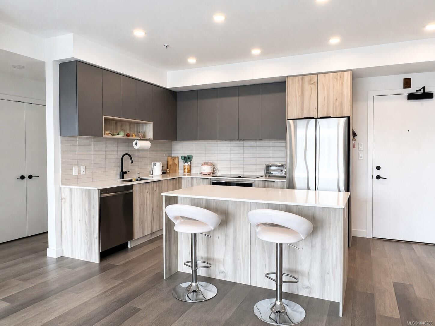 Property Photo:  3564B Ryder Hesjedal Way #311  BC V9C 0V4 