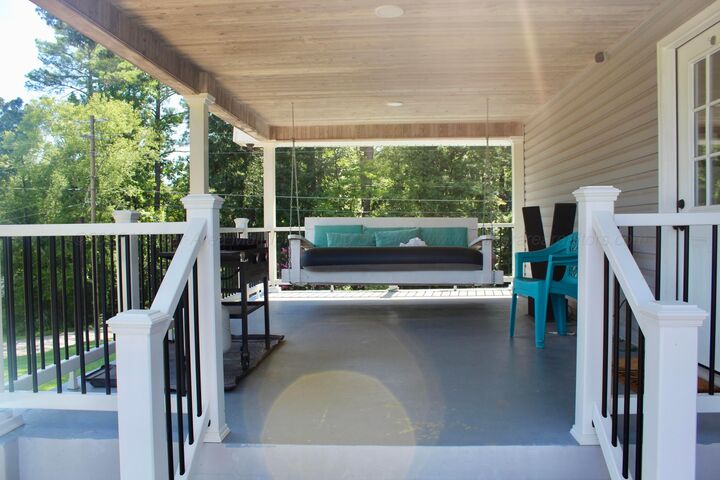 Property Photo: 365 Riviera Dr AL 35594