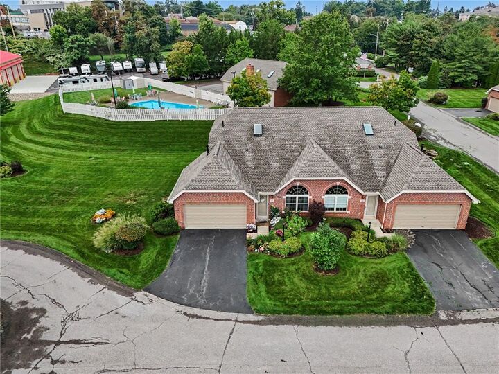Property Photo: 1504 Dunhill Court PA 15108