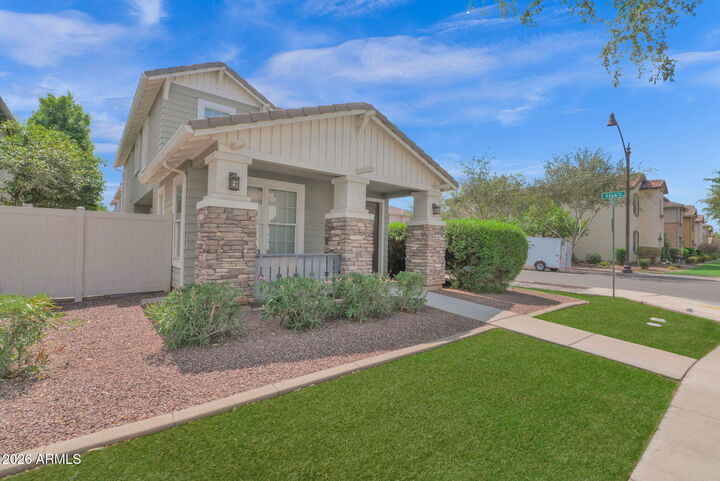 Property Photo:  3856 E Gideon Way  AZ 85296 