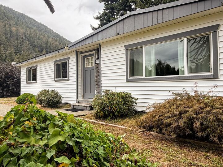 Property Photo: 411 Emerald Avenue BC V0M 1K0
