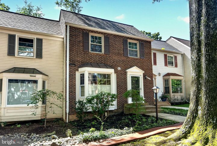 Property Photo:  8227 Goldstream Court  VA 22182 