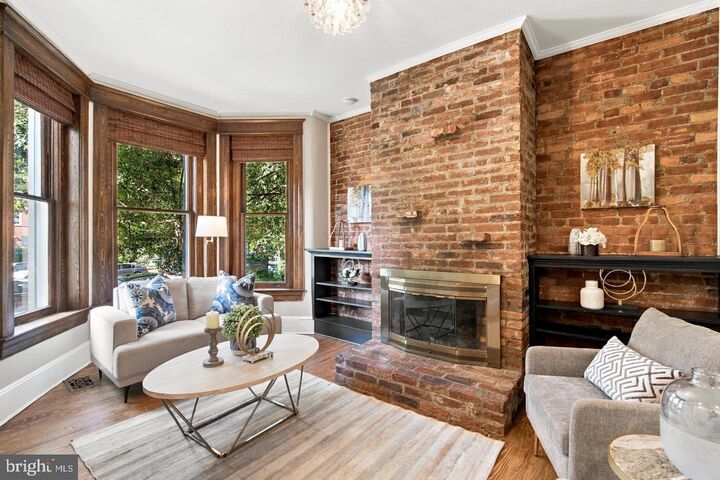 Property Photo:  925 South Carolina Avenue SE  DC 20003 