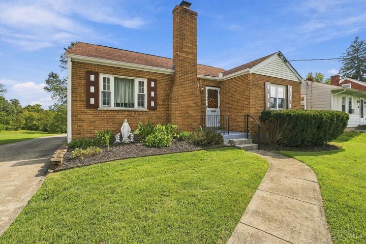 Property Photo: 5186 Valley Ridge Road OH 45247