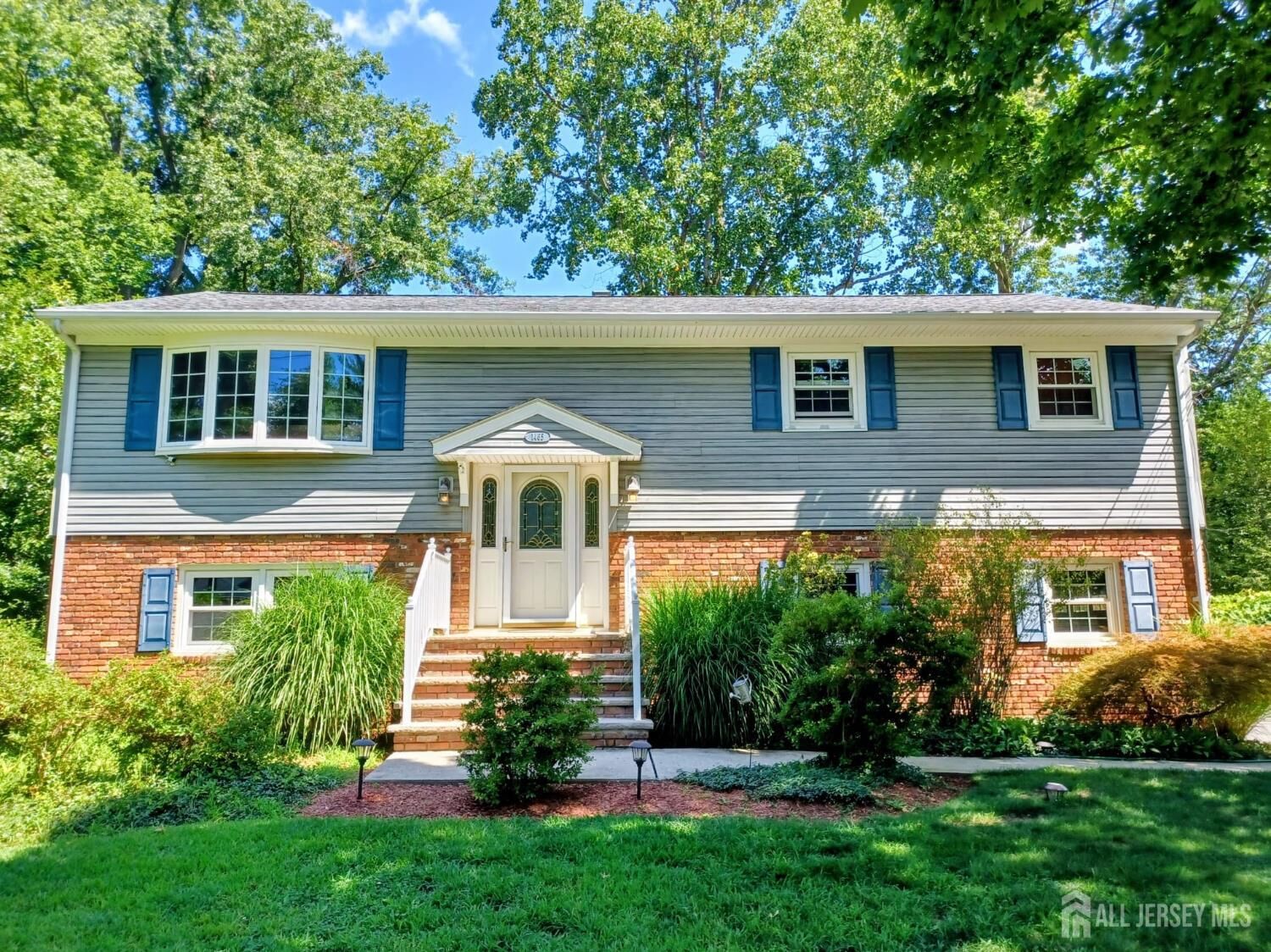 Property Photo:  1465 Thomas Avenue  NJ 08902 