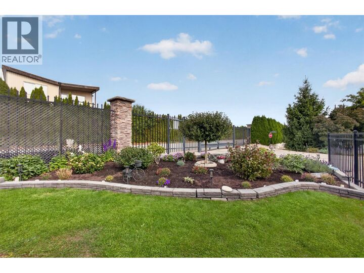 Property Photo:  3493 Oak Crescent  BC V4T 3A5 
