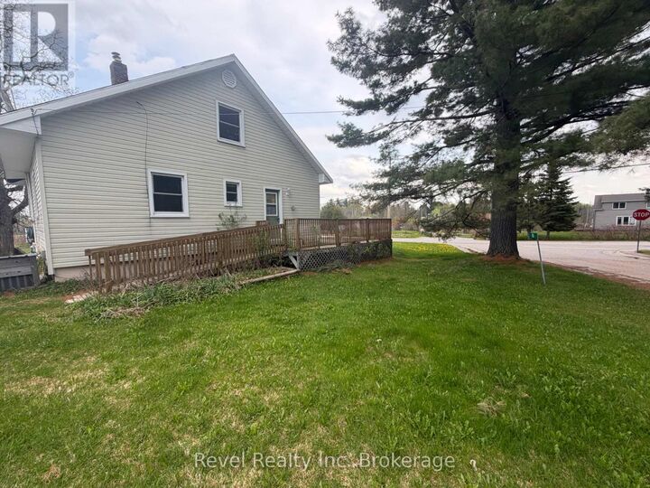 Property Photo: 8 Trailaine Road ON P0H 1A0
