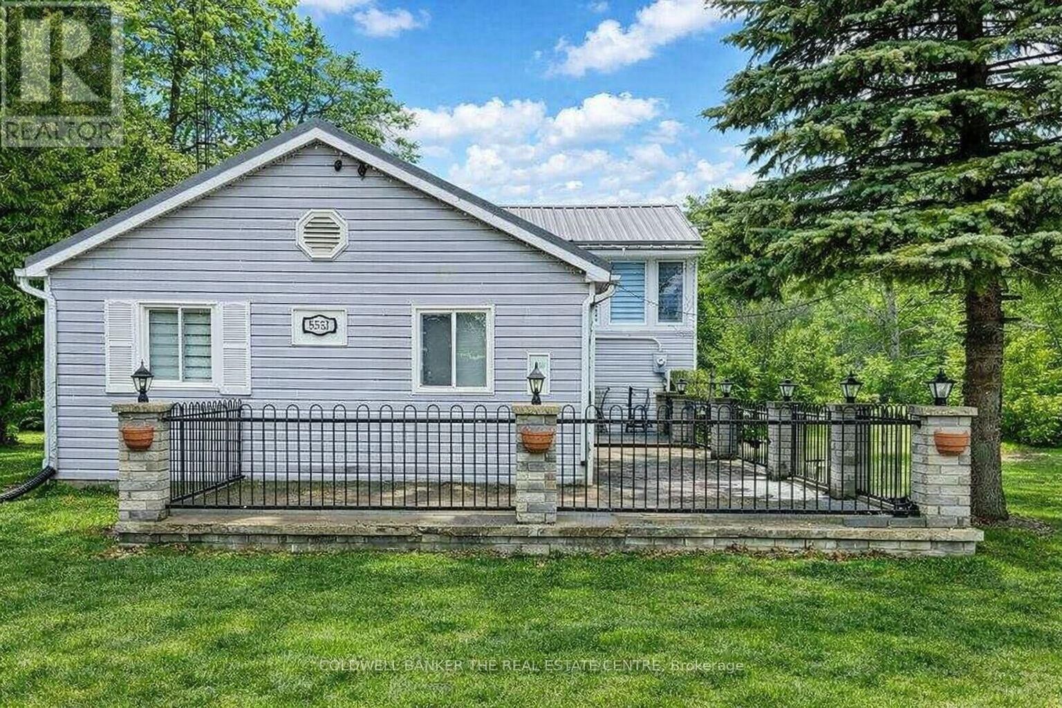 Property Photo: 8352 Main Lisle Street ON L0M 1M0