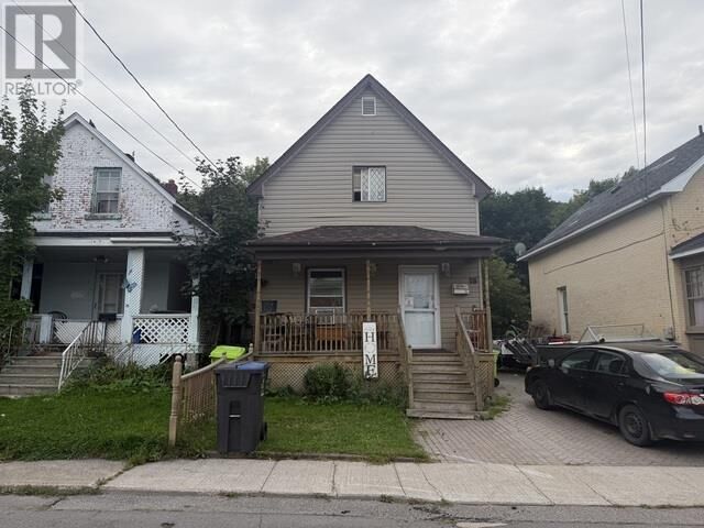 Property Photo:  16 Abbott St  ON P6A 2V9 