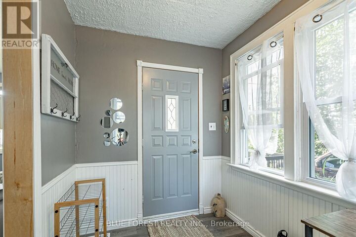 Property Photo:  354 Calgary Street  ON N5W 4X5 