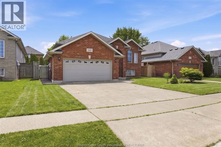 Property Photo:  149 Amy Croft Drive  ON N8K 1E3 