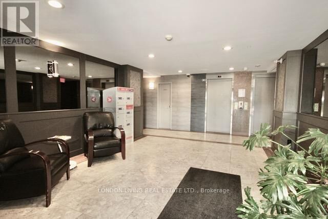 Property Photo:  650 Cheapside Street 501  ON N5Y 5J8 