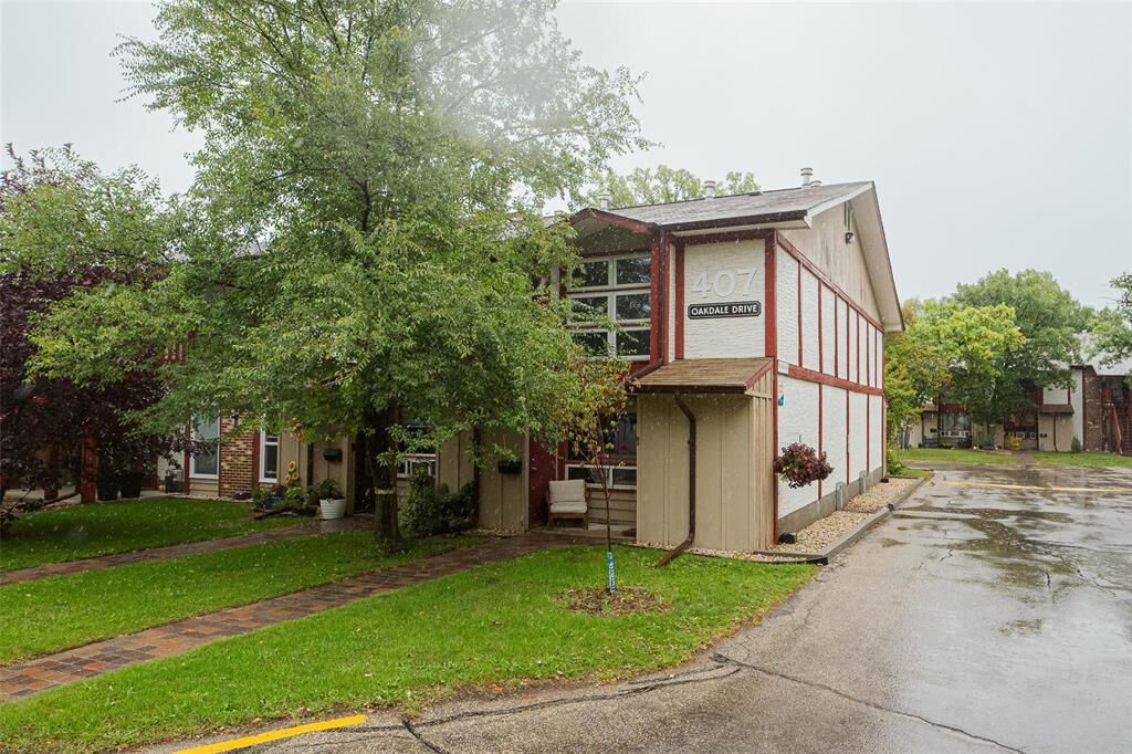 Photo de la propriété:  407 Oakdale Drive  MB R3R 0Z8 