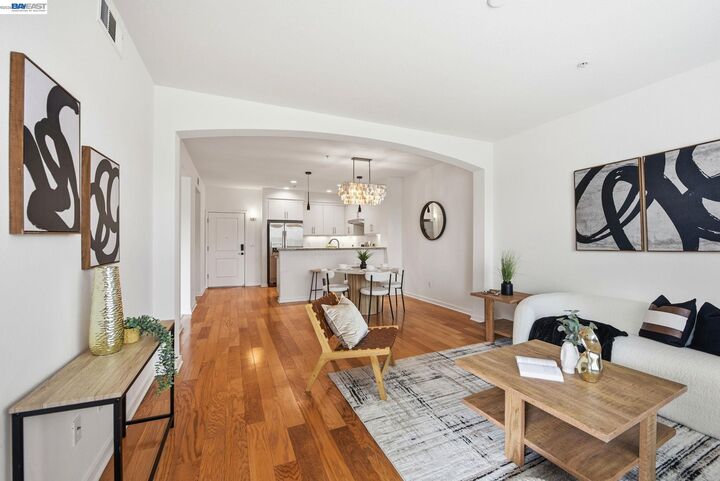 Property Photo:  4463 Hyde Cmn 116  CA 94538 