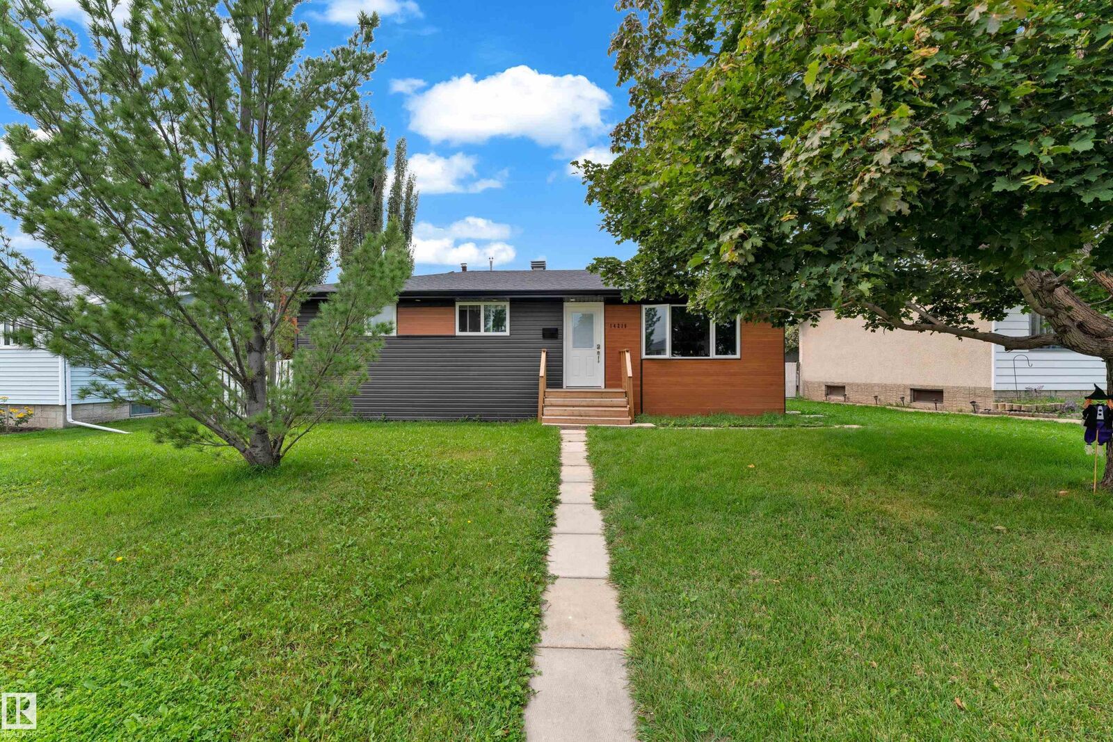 Property Photo:  14216 58 Street NW  AB T5A 1N4 
