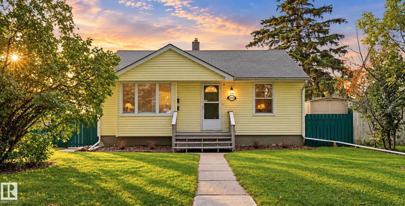 Property Photo:  11836 62 Street NW  AB T5W 4C4 