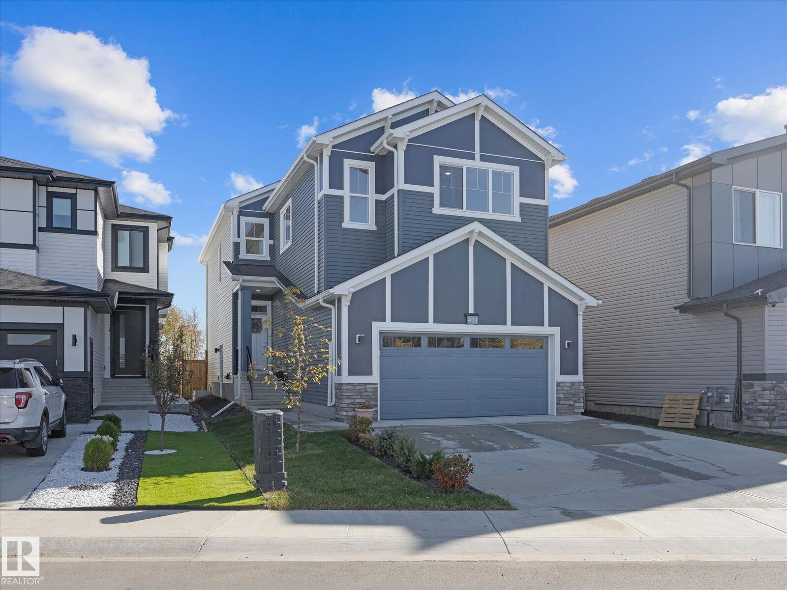 Property Photo: 431 30 Avenue NW AB T6T 2V7