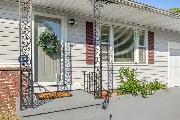 Property Photo:  2414 Howell Street SE  TN 37323 