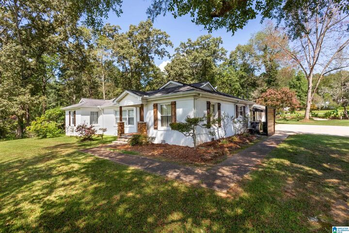 Property Photo: 35 Hillcrest Road AL 36264