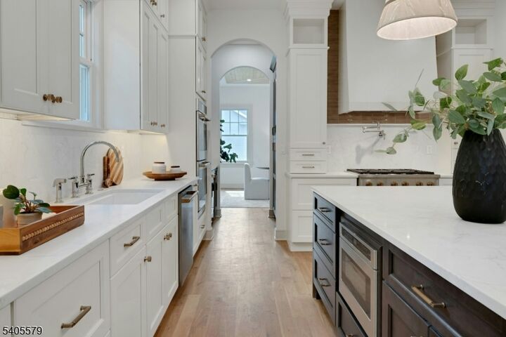 Property Photo: 38 Brookside Ter NJ 07006