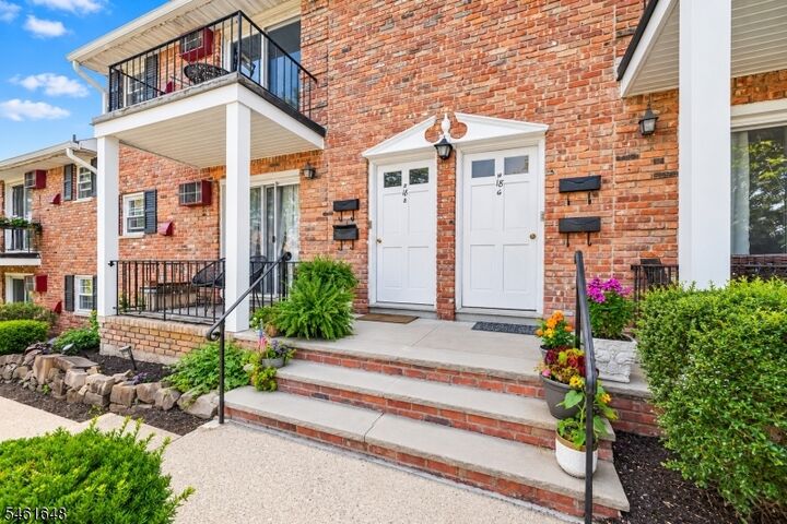 Property Photo:  320 South Street 18H  NJ 07960 