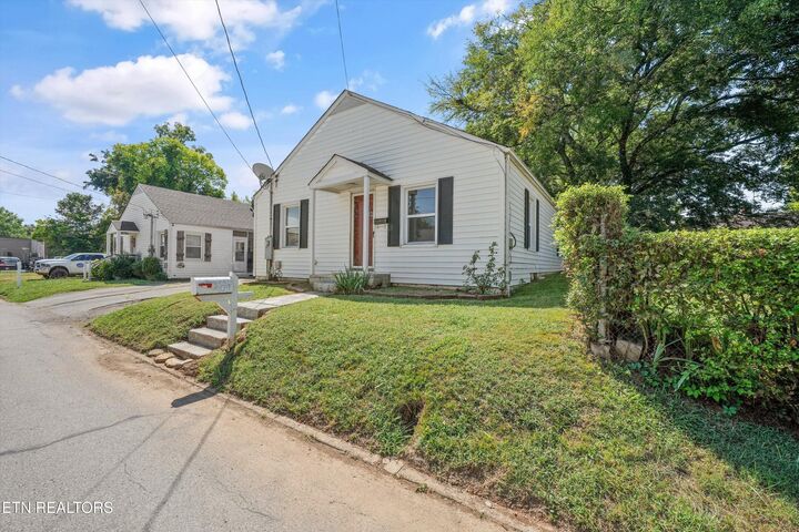 Property Photo: 109 N Magnolia St TN 37801