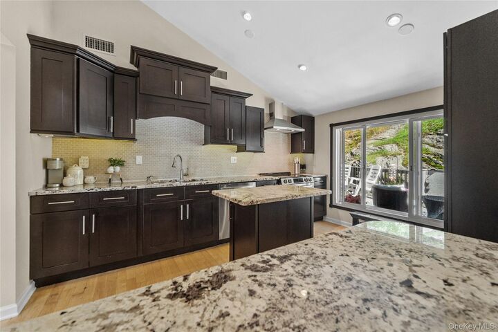 Property Photo:  16 Birch Drive  NY 10541 
