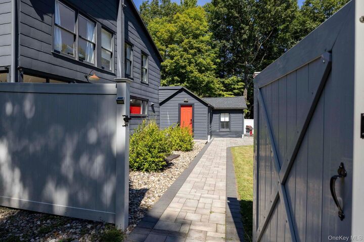Property Photo:  382 Band Camp Road  NY 12477 