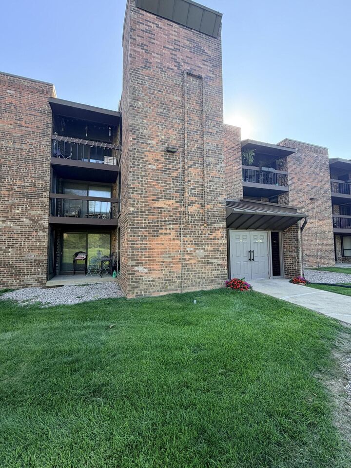 Property Photo: 9002 W Lisbon Ave WI 53222