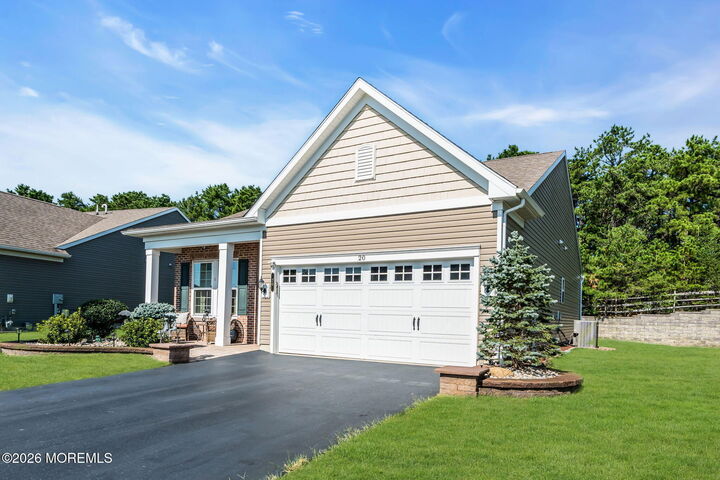 Property Photo:  20 Aylesford Lane  NJ 08759 