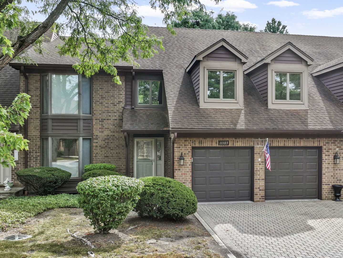 Property Photo: 11103 Regency Drive 11103 IL 60154