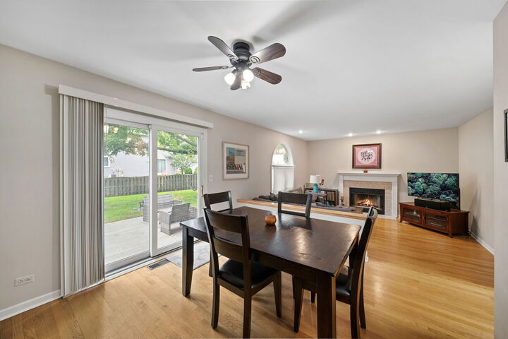 Property Photo: 1570 Monterey Court IL 60031