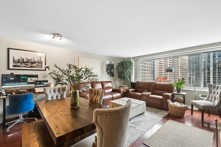 Property Photo:  211 E Ohio Street 2208  IL 60611 