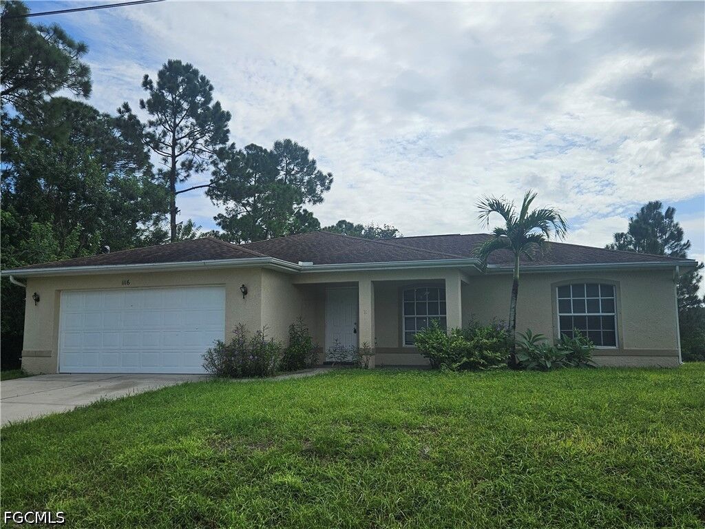 Property Photo:  1116 Irving Avenue  FL 33972 