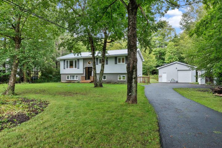 Property Photo:  7 Brian Andrew Street  NS B3E 1M4 