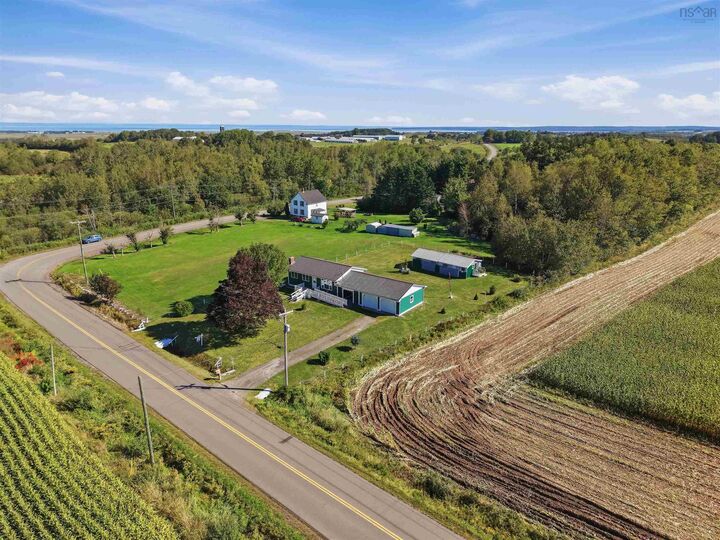 Property Photo:  224 Martin Cross Road  NS B4P 2R1 