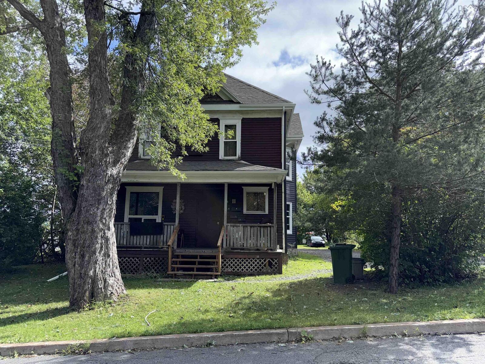 Property Photo:  11 Emmanuel Street  NS B0K 1S0 