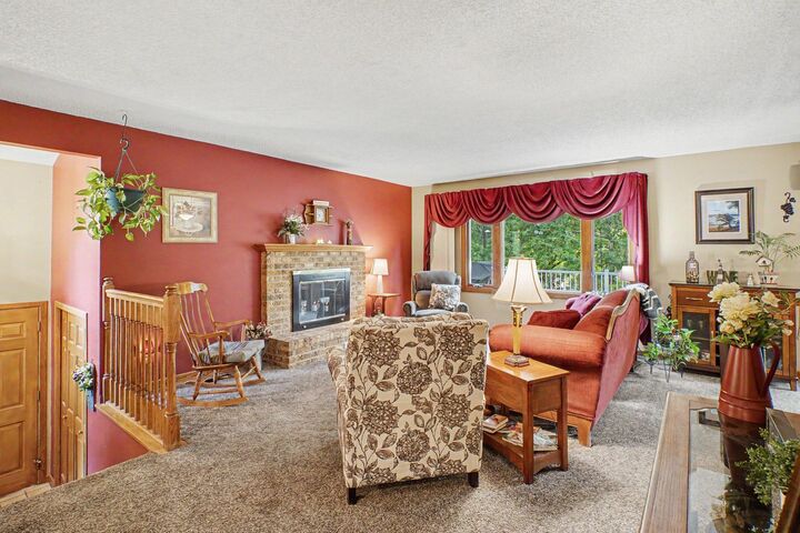 Property Photo: 12405 Villaburne Drive MN 55337