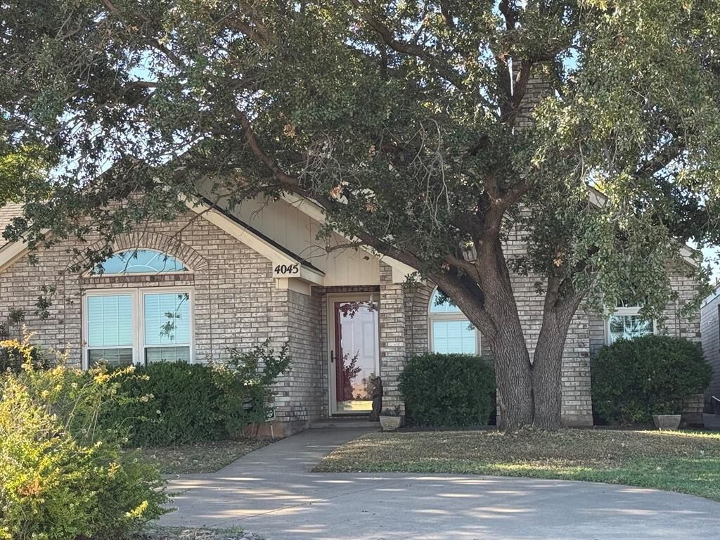 Property Photo: 4045 Champions Drive TX 79606
