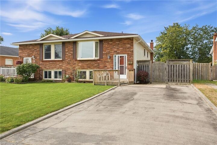 Property Photo: 18 Northridge Drive ON L0R 2A0