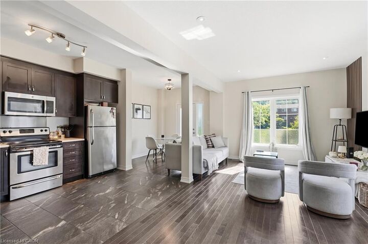 Property Photo:  43 Kerman Avenue 8  ON L3M 0G2 