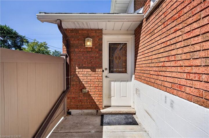 Property Photo:  294 Jones Road 2- Lower  ON L8E 5L8 