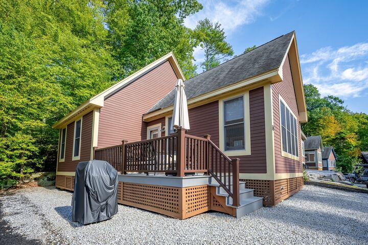Property Photo:  14 White Pine Knl 14  MA 01886 